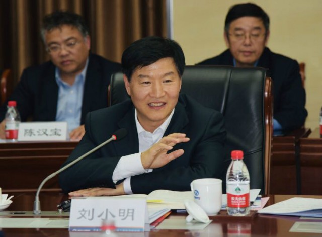 劉小明副部長(zhǎng)在我院調(diào)研時(shí)要求 加快建設(shè)國(guó)內(nèi)領(lǐng)先、國(guó)際知名、世界一流的水運(yùn)工程科研機(jī)構(gòu)