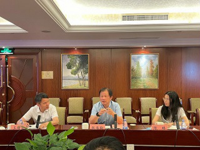 張華勤出席《港口危險貨物集中區(qū)域儲罐與管道安全風險評估預(yù)警技術(shù)研究及應(yīng)用》科學(xué)技術(shù)成果評價會